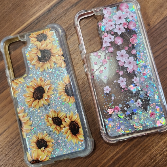 🌻Samsung S22+ sunflower flowing glitter phone case - Picture 2 of 7